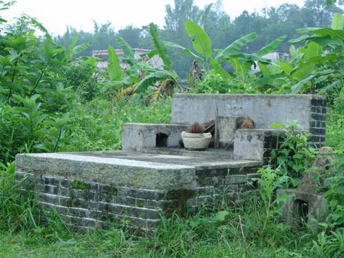 Sì Hân 树坦 taken by Yanying in 2008. At the Sì Hân we pray for good fortune, especially on long journeys.